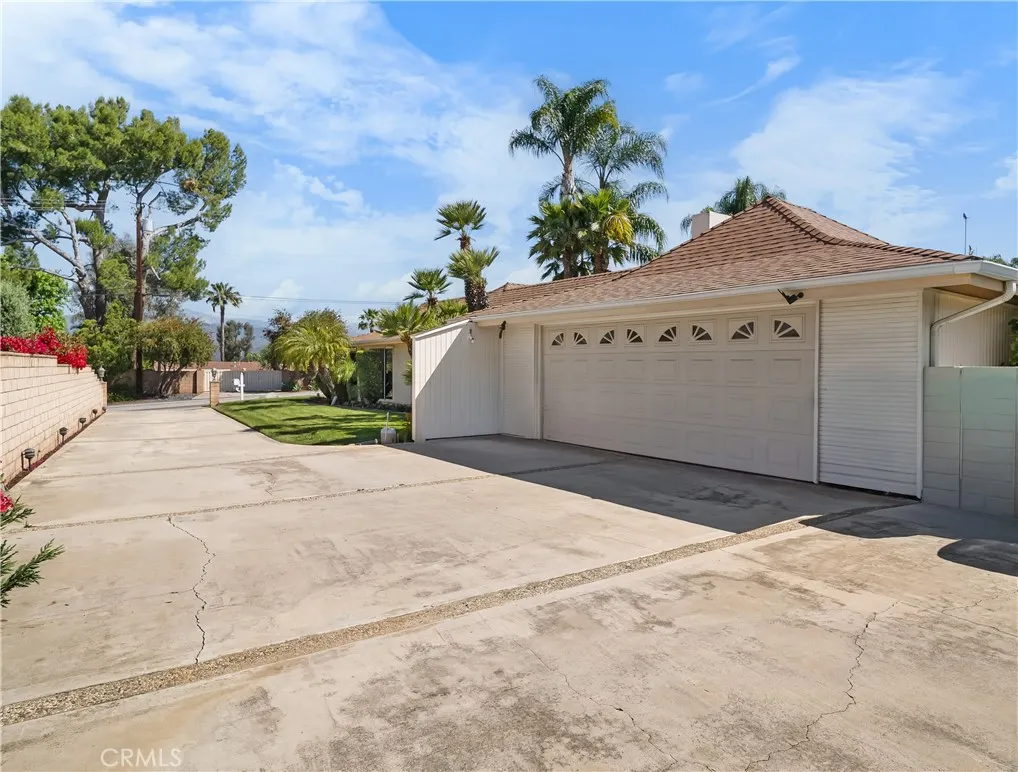 21166 E Rimpath Drive