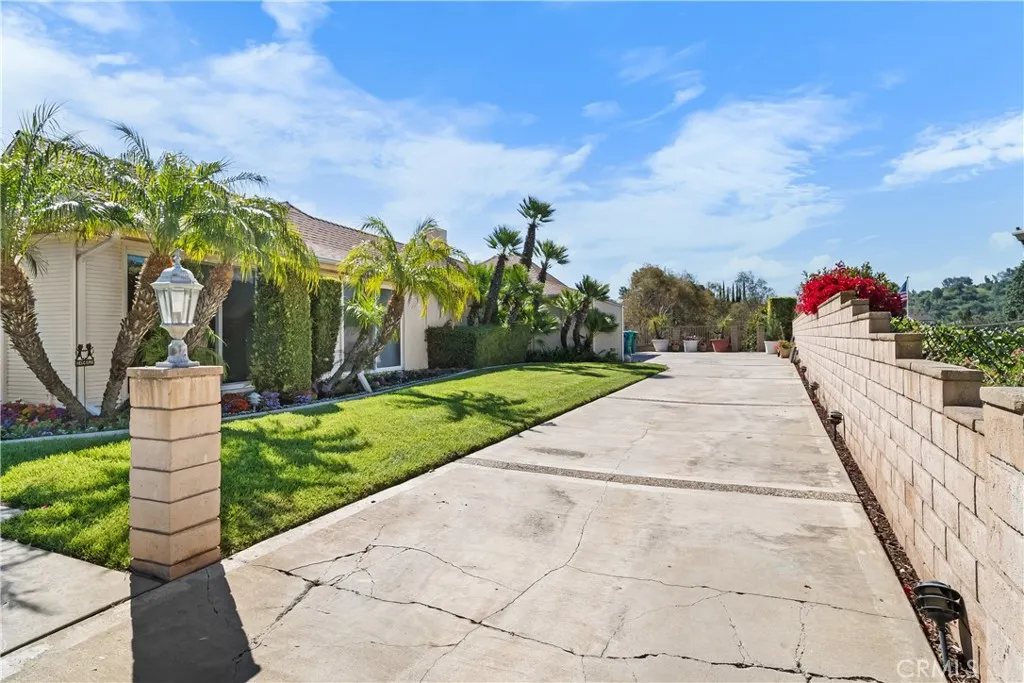 21166 E Rimpath Drive