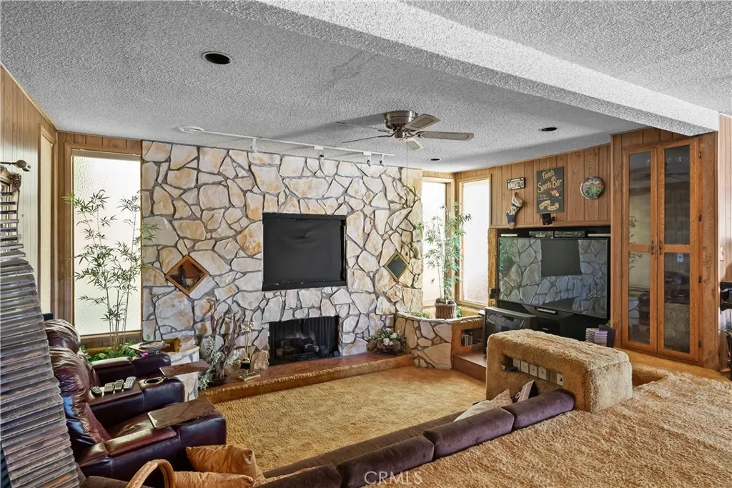 21166 E Rimpath Drive