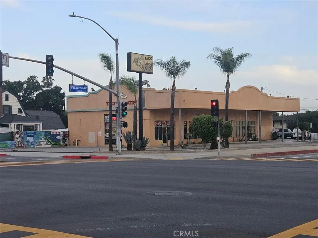 502 E Foothill Boulevard