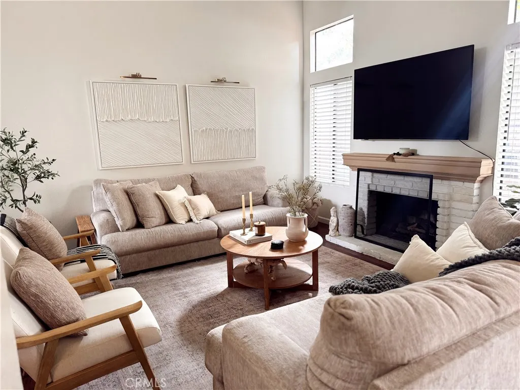 543 W Puente Street, #3