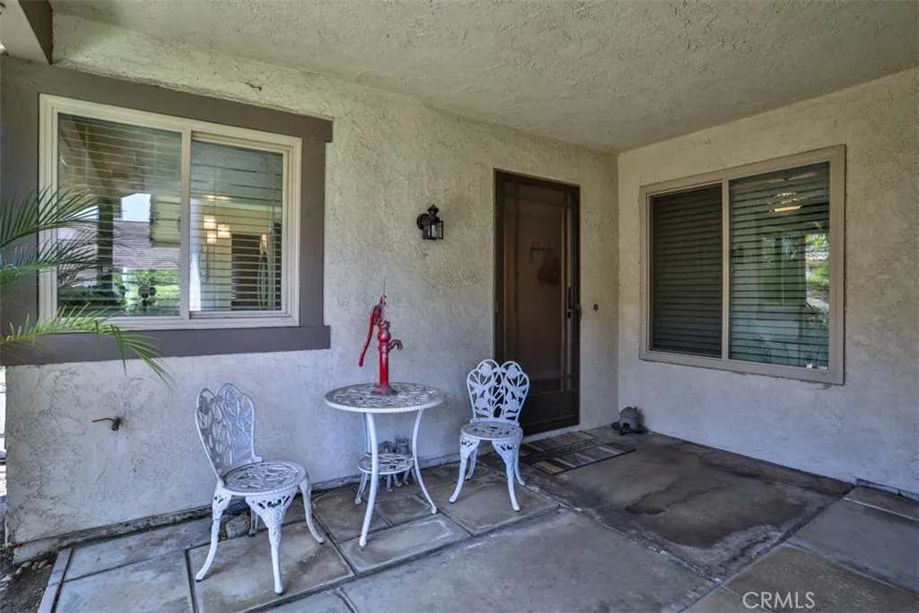 137 Oak Forest Circle