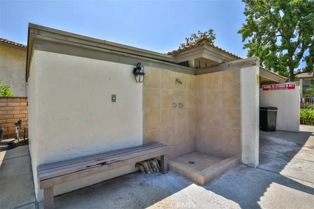 137 Oak Forest Circle