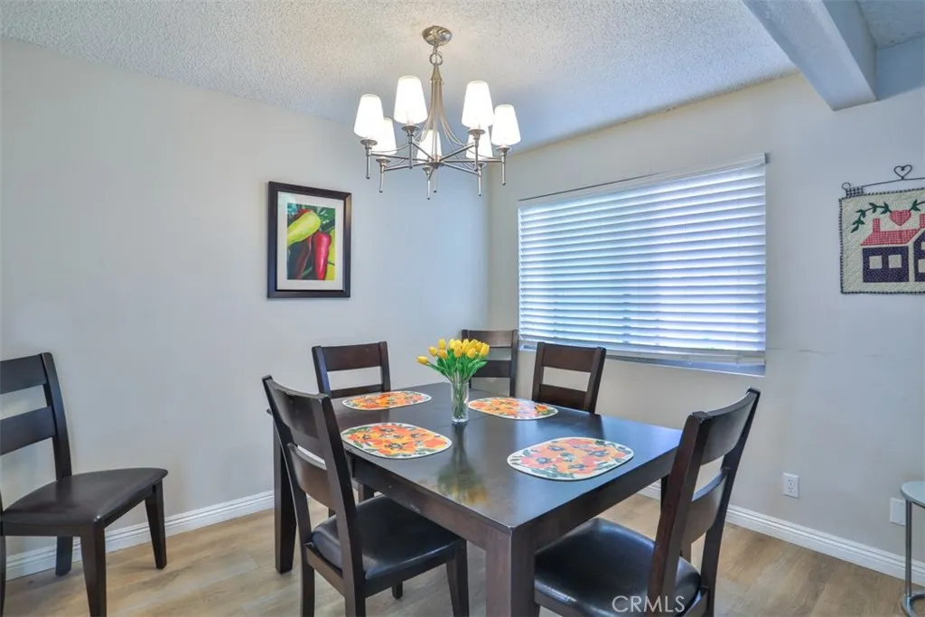 137 Oak Forest Circle