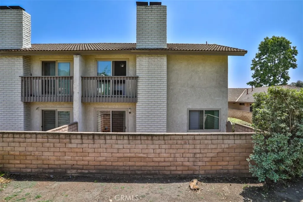 137 Oak Forest Circle