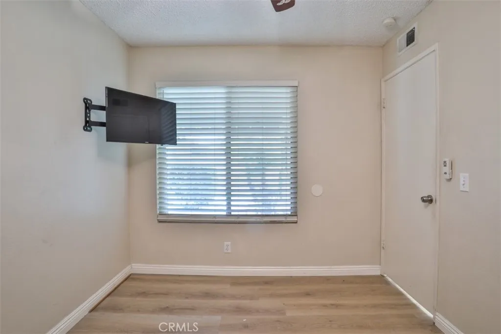 137 Oak Forest Circle
