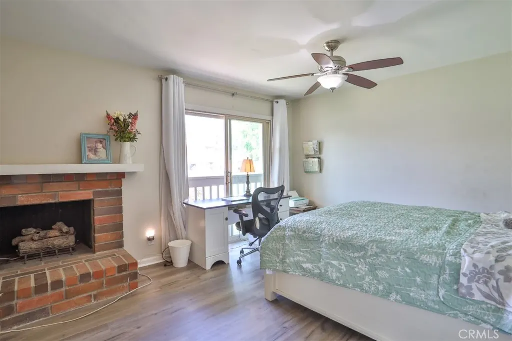 137 Oak Forest Circle