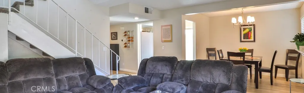 137 Oak Forest Circle