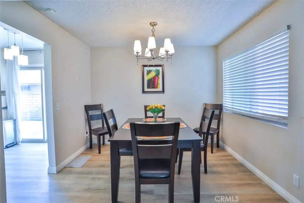 137 Oak Forest Circle