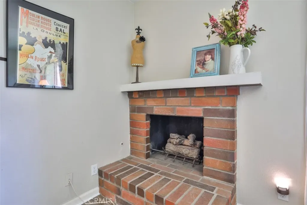 137 Oak Forest Circle