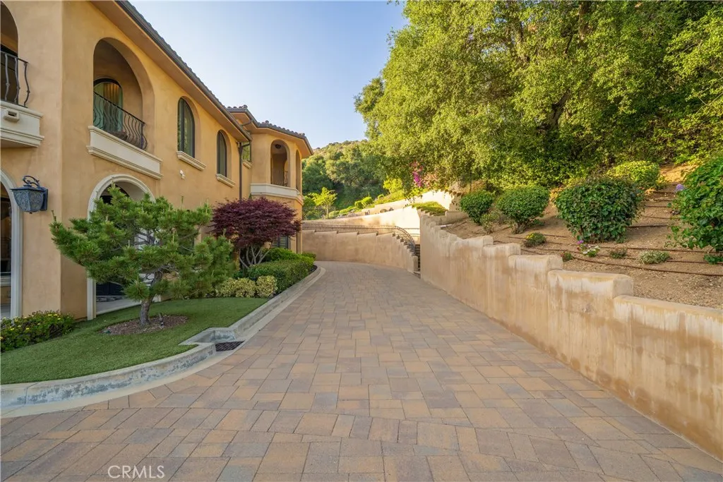 1051 Oak Canyon Lane