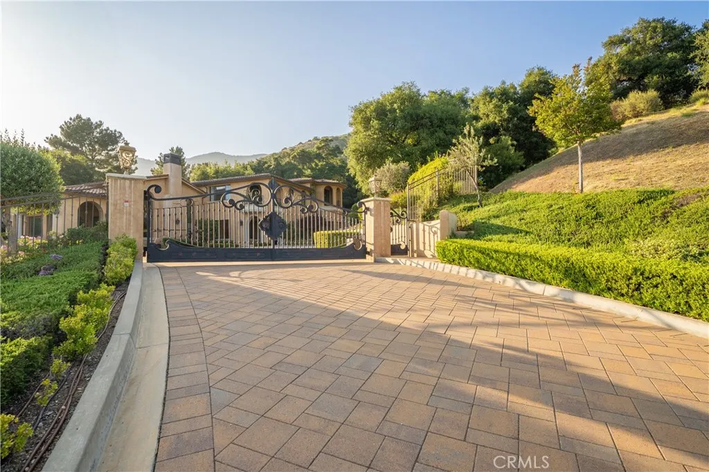 1051 Oak Canyon Lane