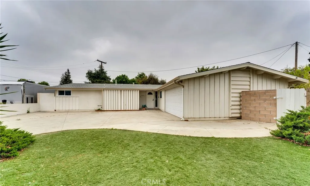 418 S Vecino Drive