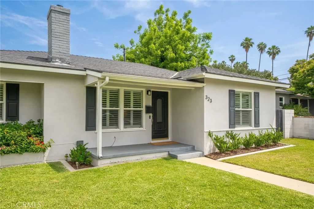 323 W Bennett Avenue