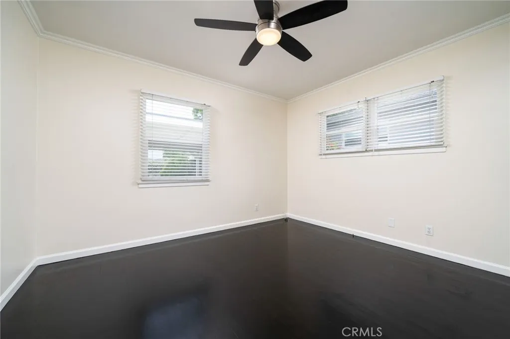 323 W Bennett Avenue