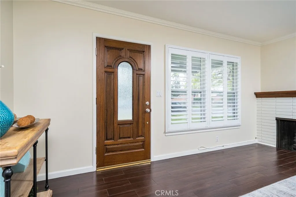 323 W Bennett Avenue