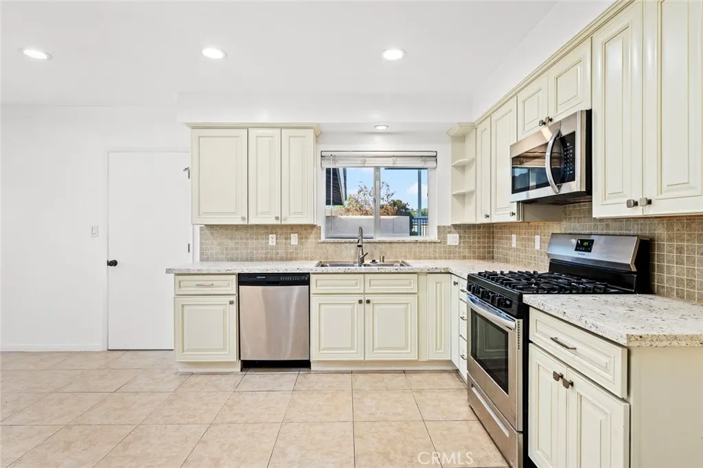 153 Underhill Drive