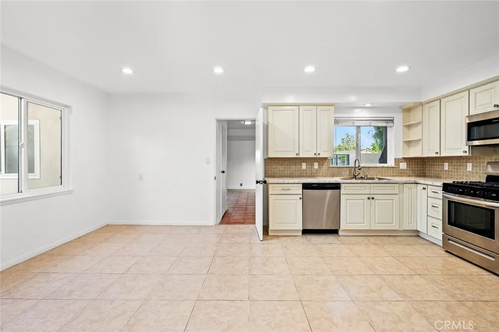153 Underhill Drive
