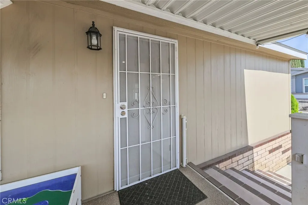 2755 Arrow, #98