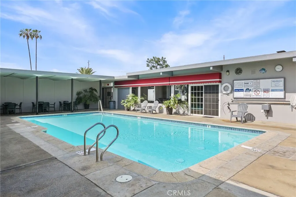 2755 Arrow, #98