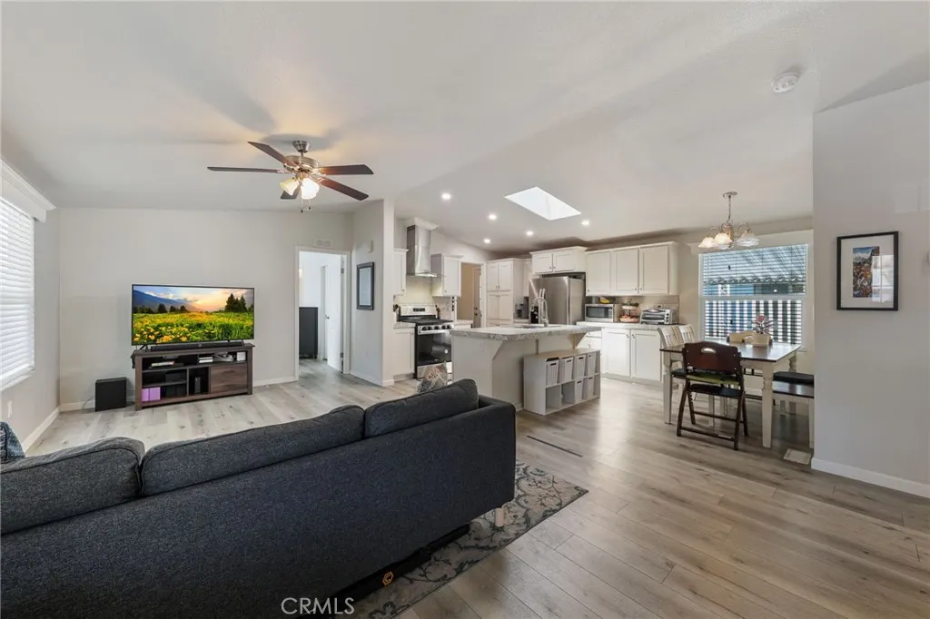 2755 Arrow, #98