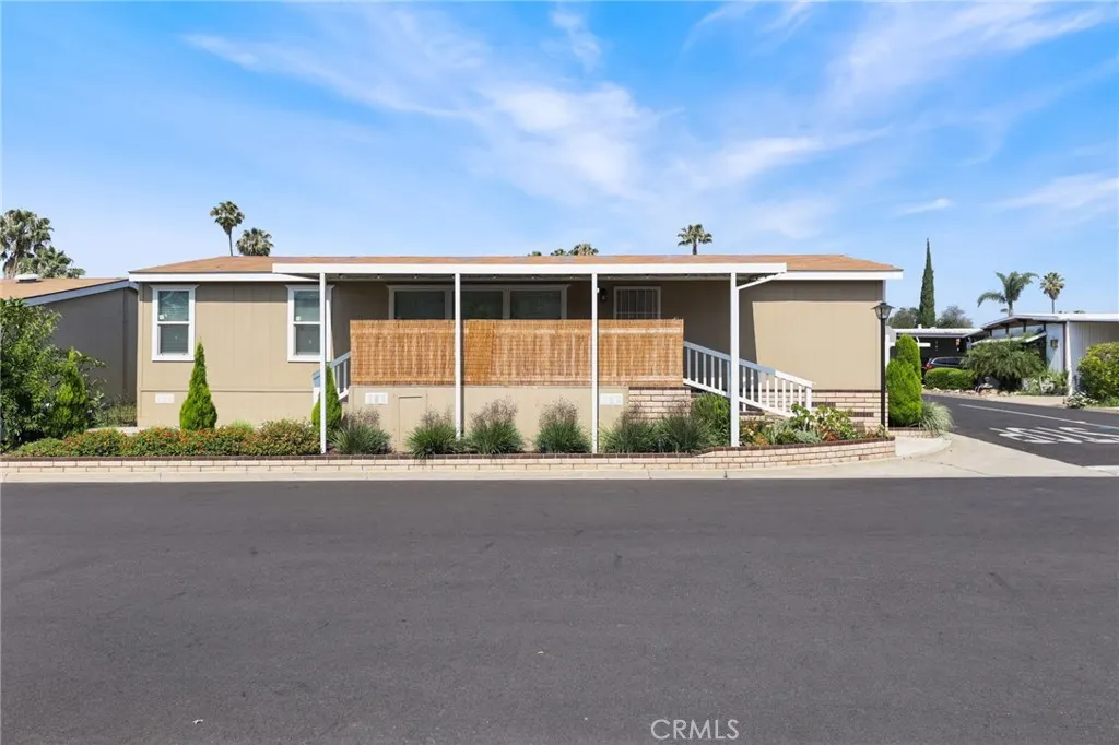 2755 Arrow, #98