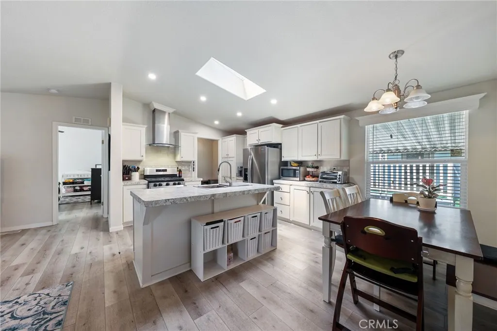 2755 Arrow, #98