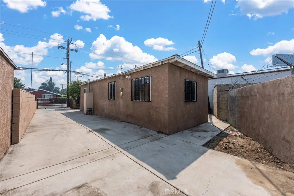 12944 Bess Avenue