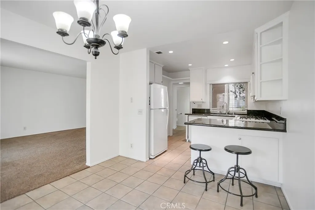 806 E Laurel Oak Drive