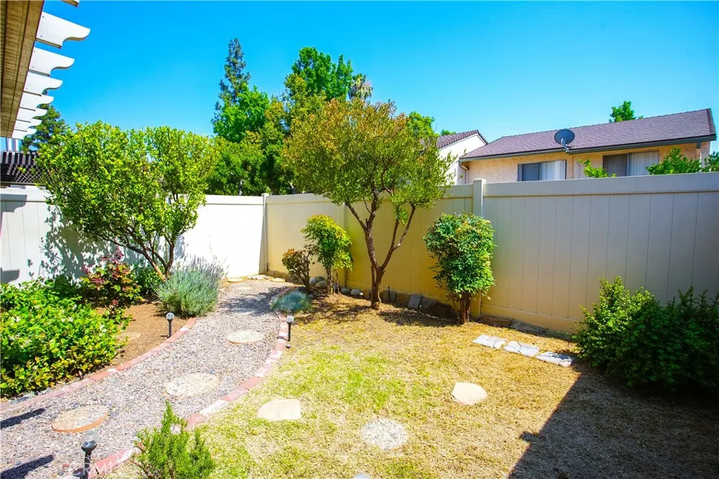 806 E Laurel Oak Drive
