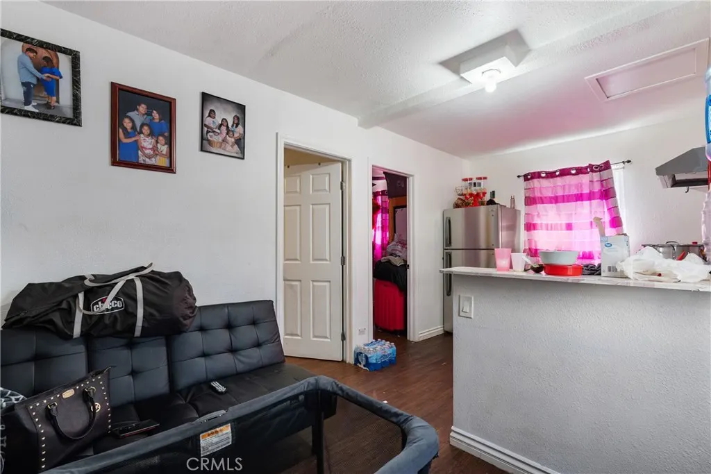 215 E 11th Street