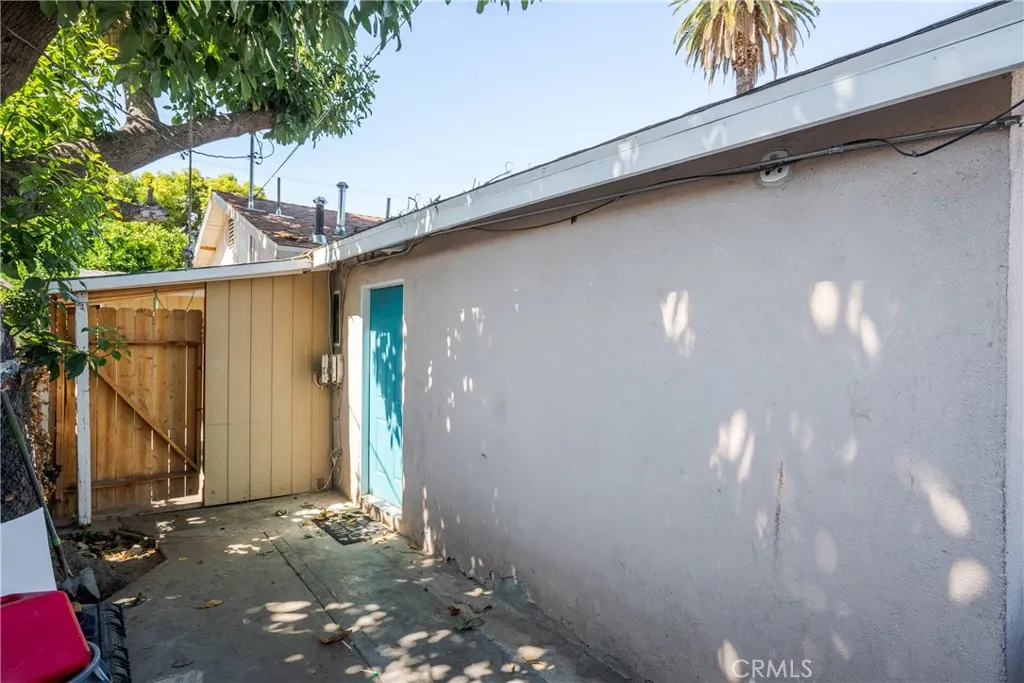 215 E 11th Street
