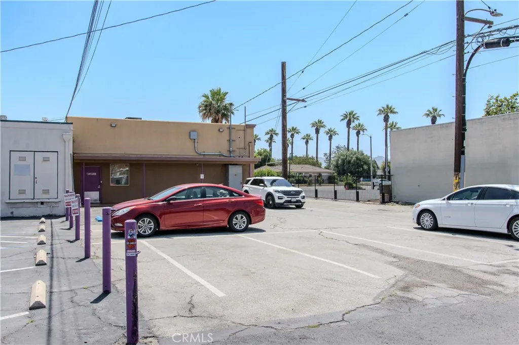 215 S Citrus Avenue