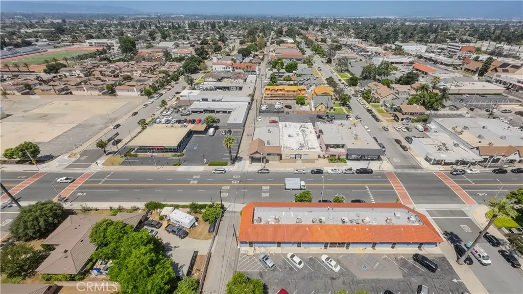 215 S Citrus Avenue