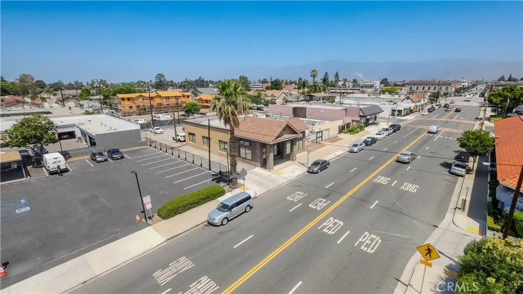 215 S Citrus Avenue