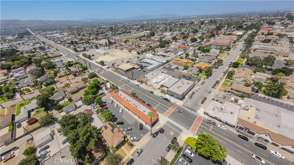 215 S Citrus Avenue
