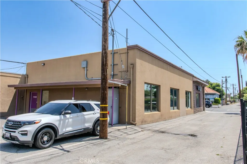 215 S Citrus Avenue