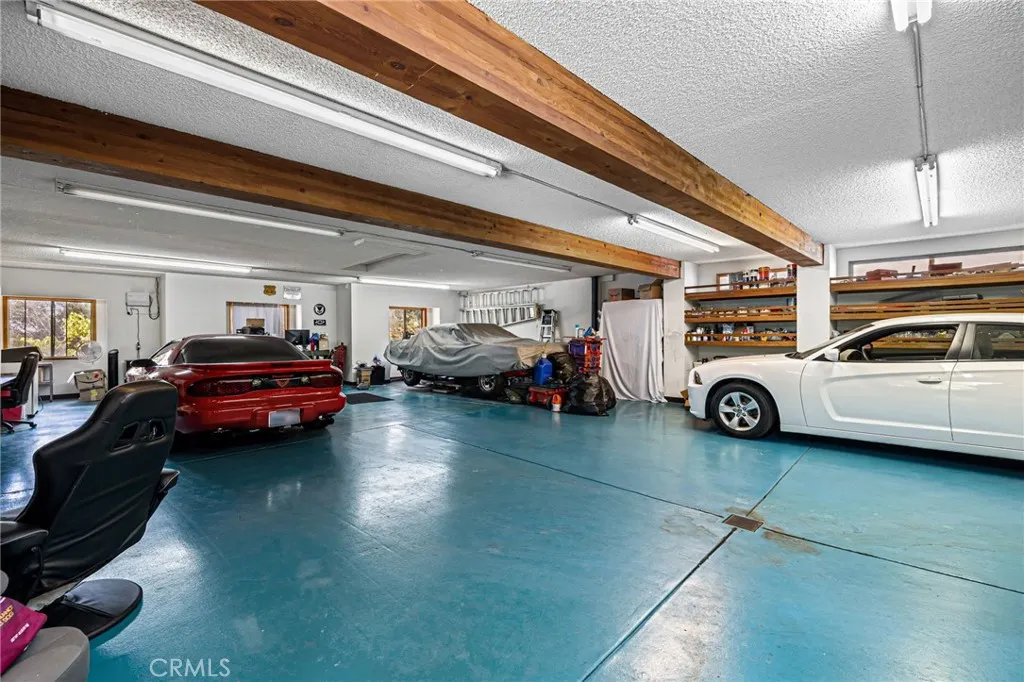 1146 Sandhurst Lane