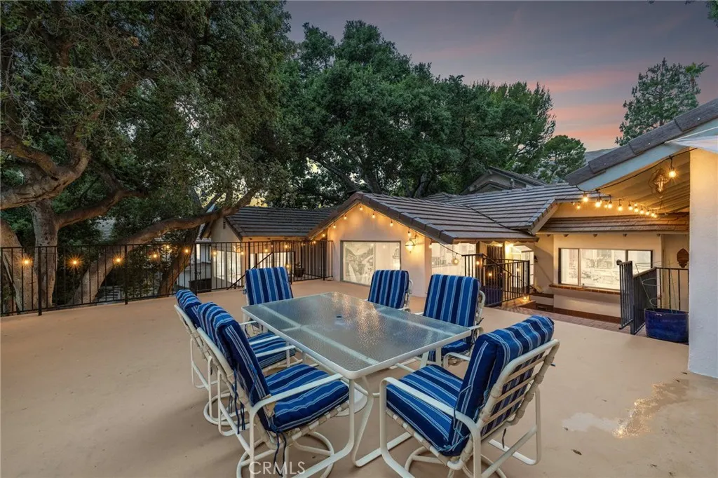 1146 Sandhurst Lane