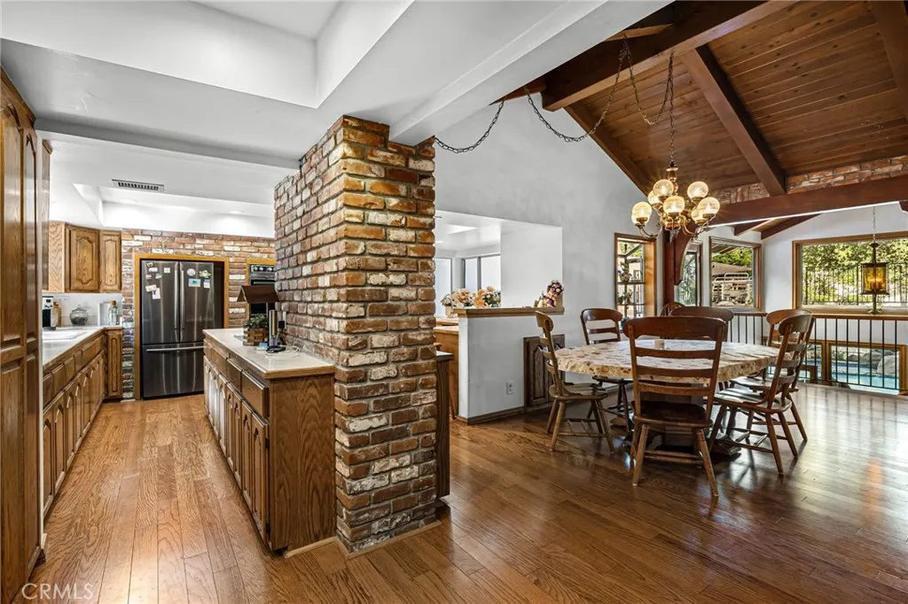 1146 Sandhurst Lane