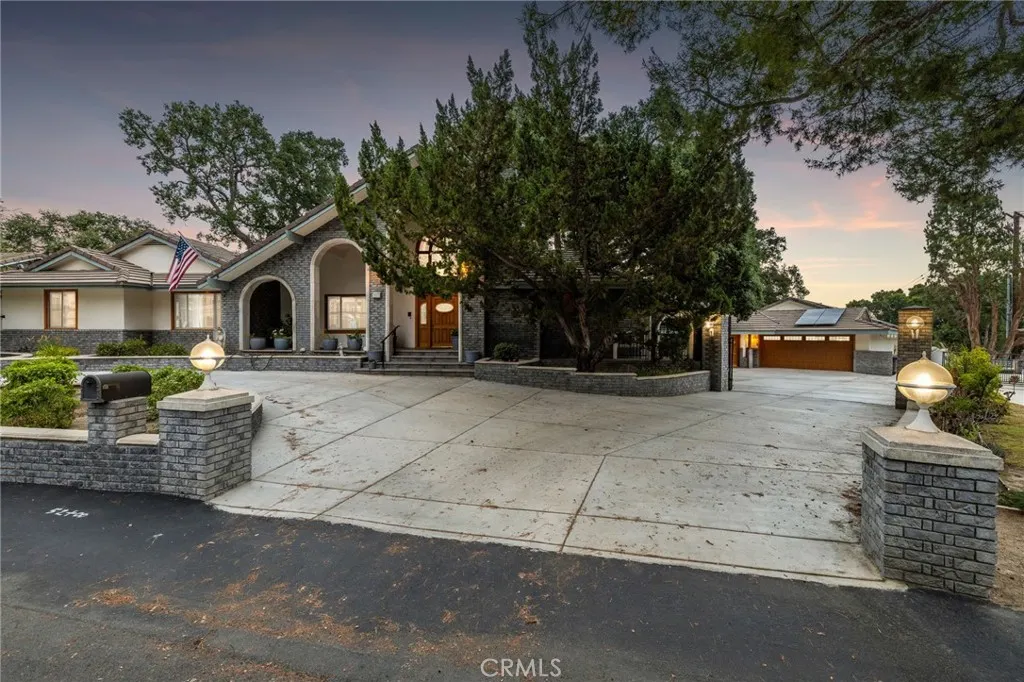1146 Sandhurst Lane