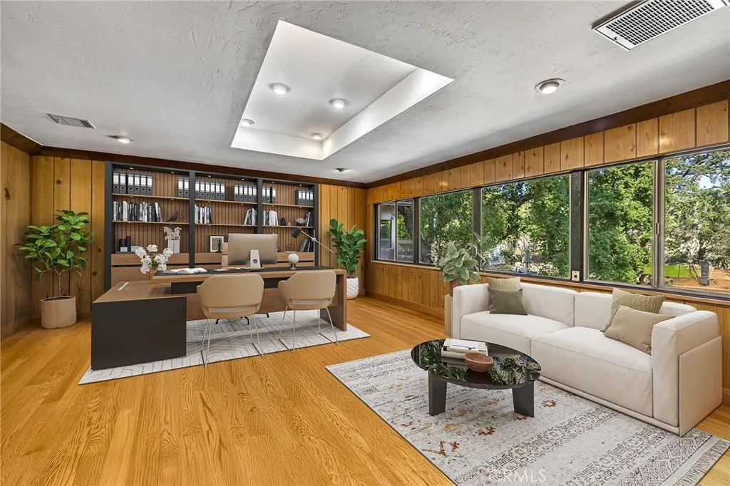 1146 Sandhurst Lane