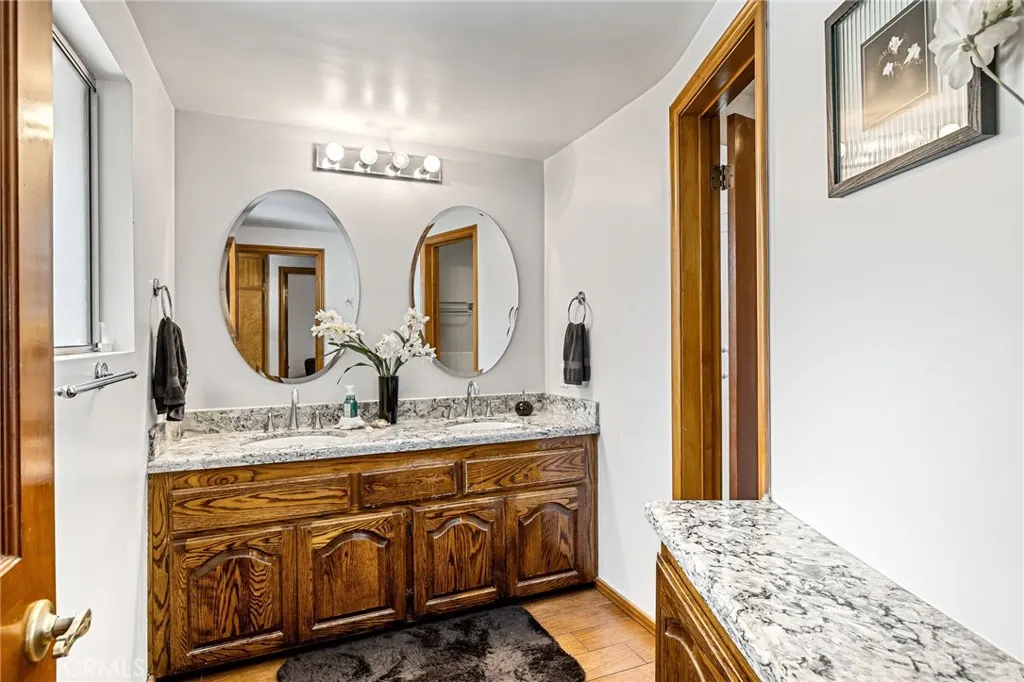 1146 Sandhurst Lane