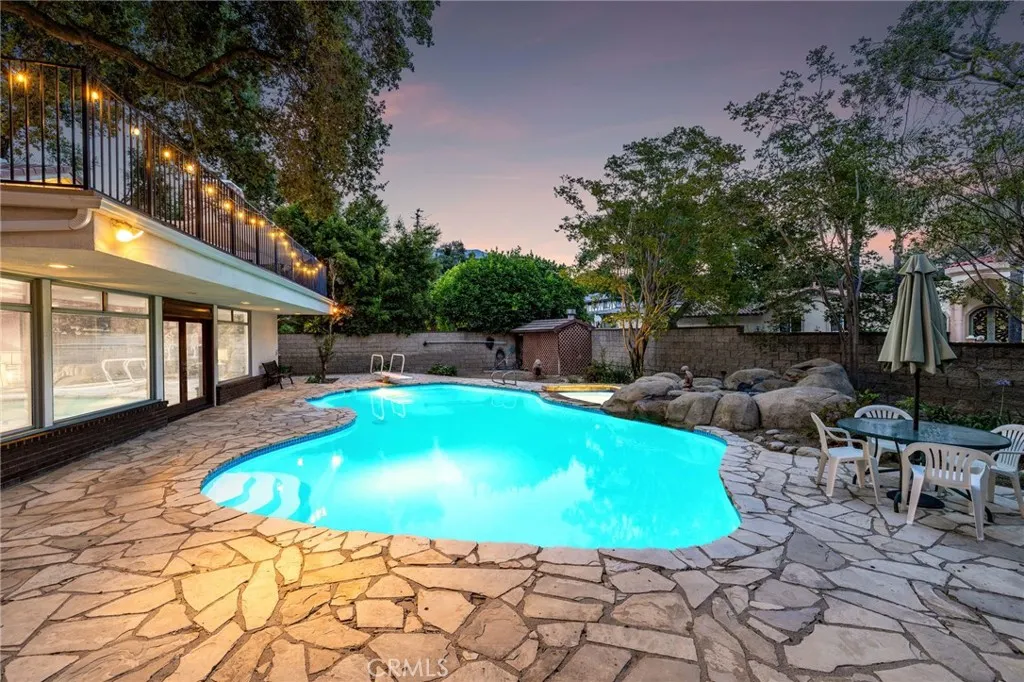 1146 Sandhurst Lane