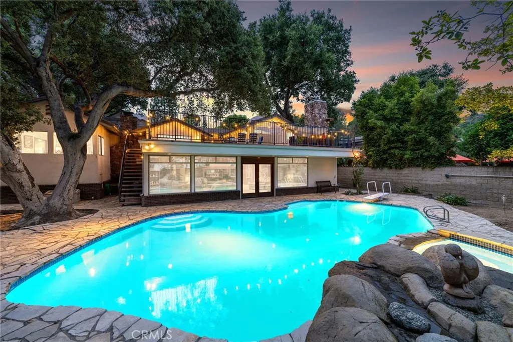 1146 Sandhurst Lane