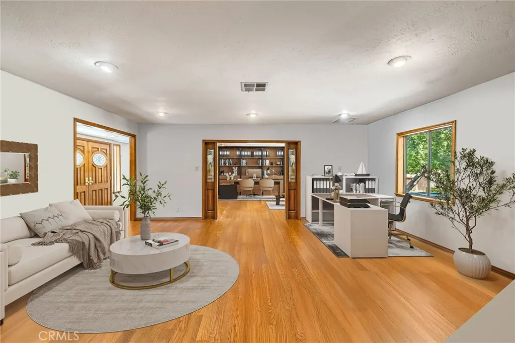 1146 Sandhurst Lane