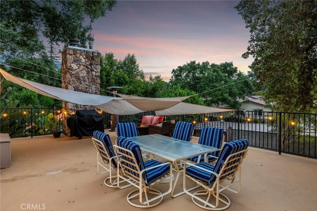 1146 Sandhurst Lane