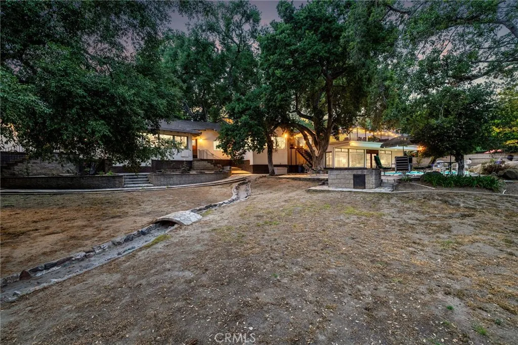 1146 Sandhurst Lane