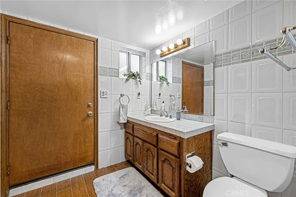 1146 Sandhurst Lane