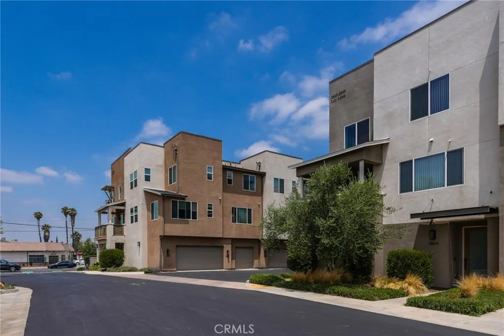 2823 Lily Lane